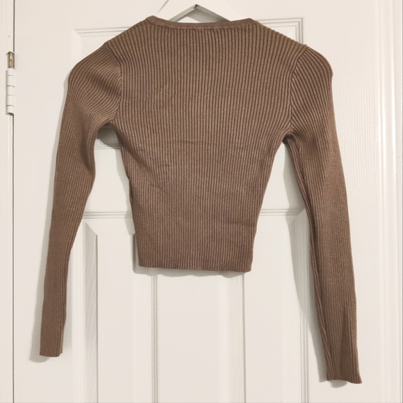 Abercrombie & Fitch Cropped Pattern Knit Sweater - Picture 2 of 4